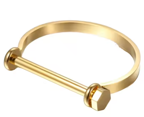 Crazimazing D Twist Bracelet in 18K Gold Plated Stainless Steel